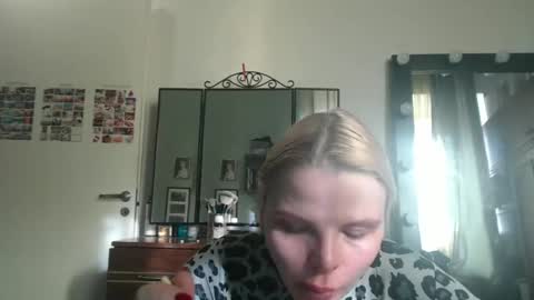 Snapshot of nadyagt chatting on March 29, 1:00 pm nadyagt online show from March 29, 1:00 pm