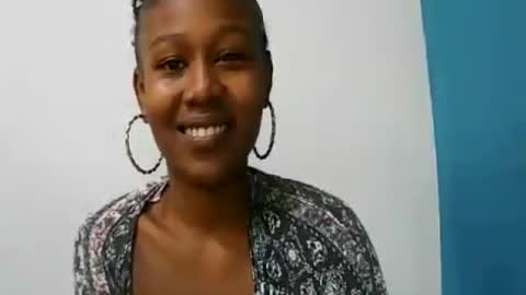 nah296652 online show from June 28, 6:30 am