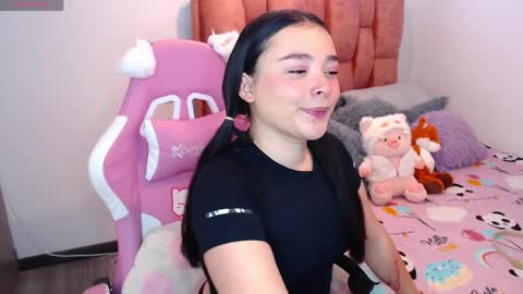 Snapshot of nahia__1 chatting on April 6, 4:52 pm Nahia online show from April 6, 4:52 pm