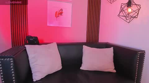 Nahia online show from December 17, 1:17 pm