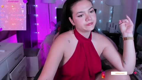 Snapshot of nahiara_evans_ chatting on April 12, 2:33 pm NAHIARA EVANS online show from April 12, 2:33 pm