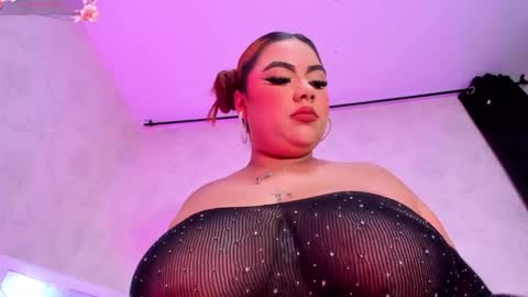 Snapshot of nahiara_lee_ chatting on October 14, 12:17 pm Nahia online show from October 14, 12:17 pm