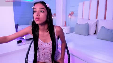 nahiara_rios_ online show from June 5, 10:04 pm