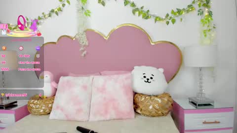 Snapshot of nahiarareina chatting on October 3, 2:14 pm NahiaraReina online show from October 3, 2:14 pm