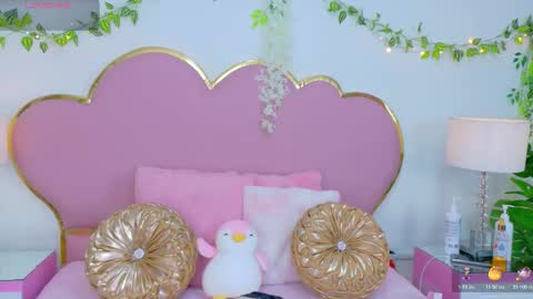 Snapshot of nahiarareina chatting on October 27, 12:53 pm NahiaraReina online show from October 27, 12:53 pm