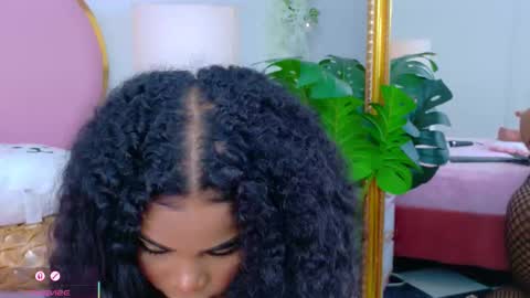 NahiaraReina  online show from November 21, 3:00 pm