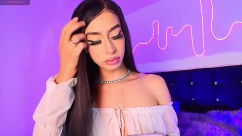 NahiaVictoria  online show from March 9, 9:08 pm