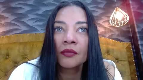 Nahomi online show from November 22, 4:44 am