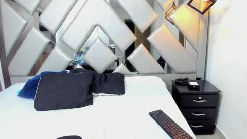 Snapshot of nahomii_hill chatting on February 26, 11:48 pm Nahomi online show from February 26, 11:48 pm