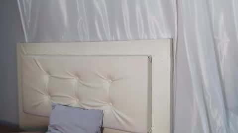 Nahomy online show from December 20, 5:08 pm