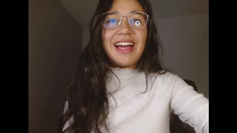 Snapshot of nahomy_rain chatting on March 26, 4:51 am online show from March 26, 4:51 am