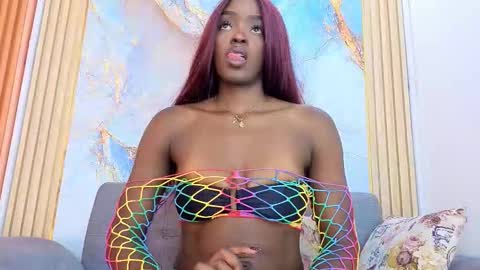 Snapshot of nahomy_smith11_aws chatting on October 19, 10:54 pm Nahomy  online show from October 19, 10:54 pm