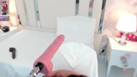 Snapshot of nahomyroberts chatting on January 16, 8:40 am Nahomy Roberts online show from January 16, 8:40 am