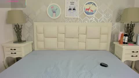 naia_cox online show from March 30, 3:40 am