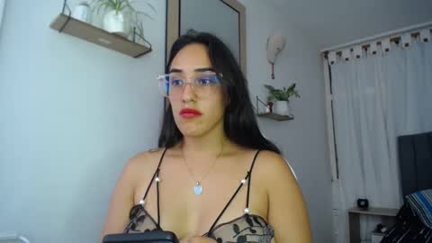 Snapshot of naia_stant chatting on January 15, 10:24 pm Naia online show from January 15, 10:24 pm