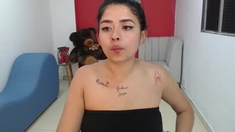 naia_sweetsex online show from October 23, 11:53 am