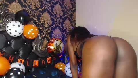 Naia online show from October 30, 7:58 pm