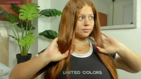 Snapshot of naiara30_ chatting on April 4, 7:11 pm N A I A R A online show from April 4, 7:11 pm