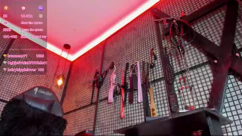 Naila online show from March 6, 2:02 pm