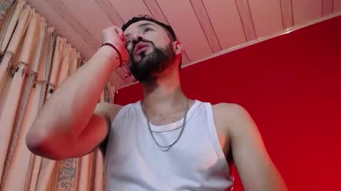 Snapshot of nainpaulo chatting on November 8, 12:22 am nainpaulo online show from November 8, 12:22 am