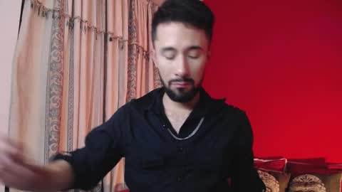 Snapshot of nainpaulo chatting on November 9, 1:37 am nainpaulo online show from November 9, 1:37 am