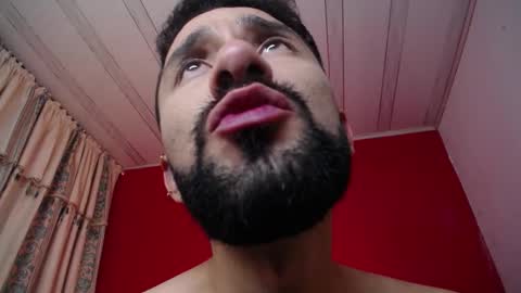 Snapshot of nainpaulo chatting on November 14, 12:53 am nainpaulo online show from November 14, 12:53 am