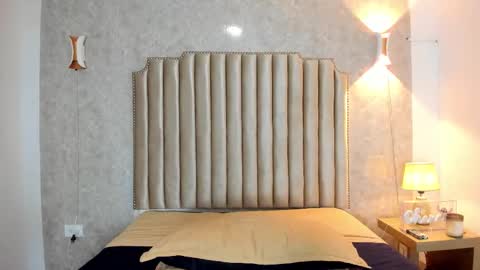 Naisha Rousell online show from November 28, 12:46 am