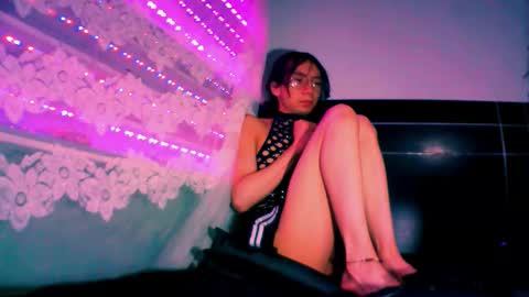 NAJI  online show from October 17, 3:36 pm