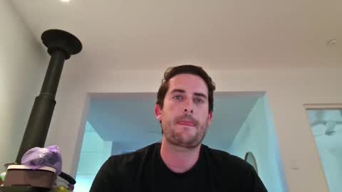 naked_man_1 online show from April 28, 5:23 am