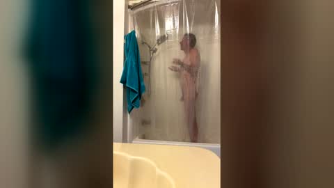 Snapshot of nakedhandymanaz chatting on June 7, 1:48 pm nakedhandymanaz online show from June 7, 1:48 pm