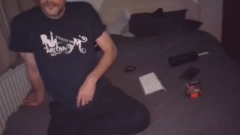 Nakedjerk online show from June 13, 8:51 pm