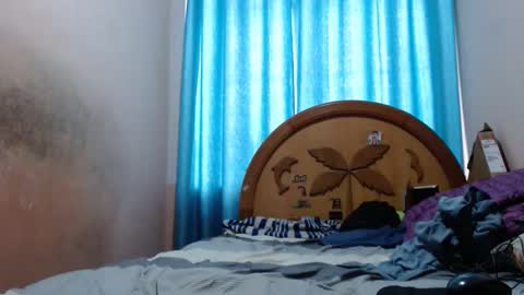 nakedlima online show from May 4, 5:53 pm