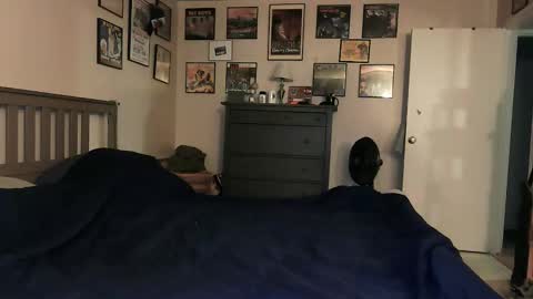 Snapshot of nakedmonkey chatting on January 7, 2:36 am nakedmonkey online show from January 7, 2:36 am