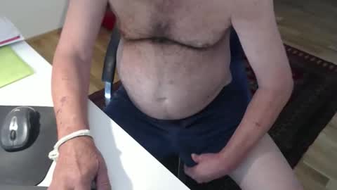 Nakedwanker10 online show from April 17, 8:17 am