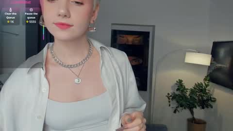 Kate online show from October 26, 11:49 am