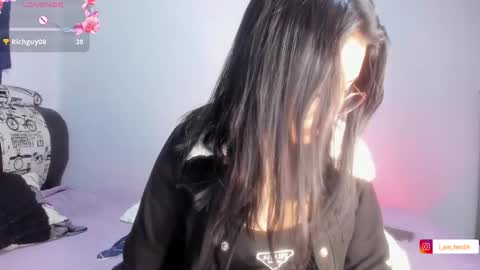 Snapshot of nala_sc chatting on March 6, 6:32 am nala_sc online show from March 6, 6:32 am