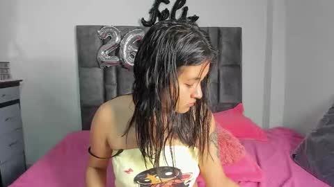 Snapshot of nala_sc chatting on March 10, 1:43 am nala_sc online show from March 10, 1:43 am