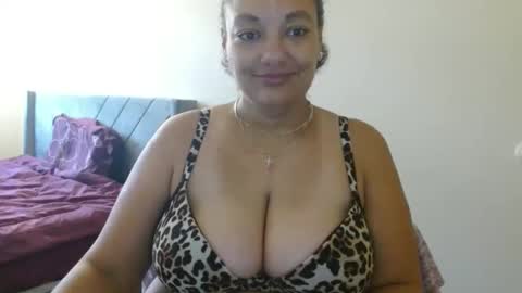 Snapshot of nala_thickk chatting on December 17, 1:16 pm Nala Thickk online show from December 17, 1:16 pm