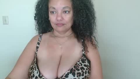 Snapshot of nala_thickk chatting on February 1, 2:45 pm Nala Thickk online show from February 1, 2:45 pm