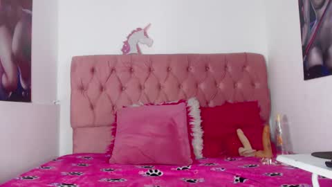 NALAROY online show from October 8, 5:27 am