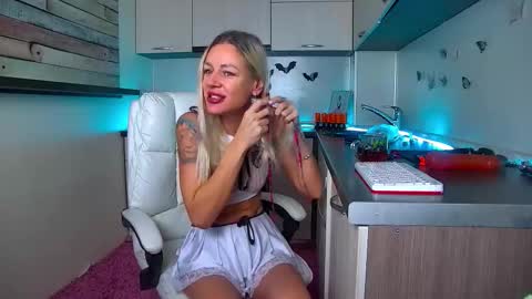 Nally online show from November 18, 1:22 am