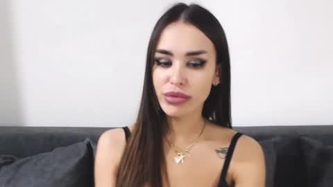 Lady online show from December 5, 6:59 pm