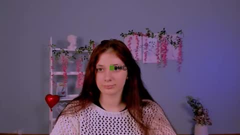 Snapshot of nami_glow chatting on March 25, 10:21 am your Nami online show from March 25, 10:21 am