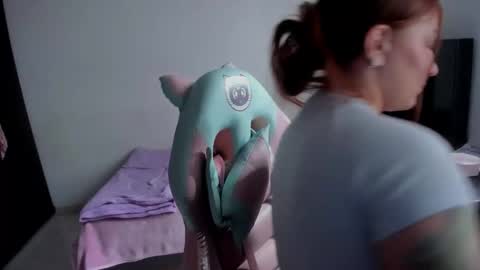 Snapshot of namibecker chatting on February 17, 6:58 pm Nami online show from February 17, 6:58 pm