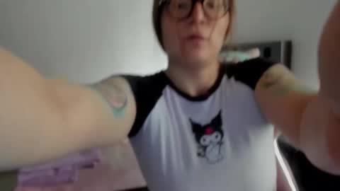 Snapshot of namibecker chatting on March 20, 5:29 pm Nami online show from March 20, 5:29 pm