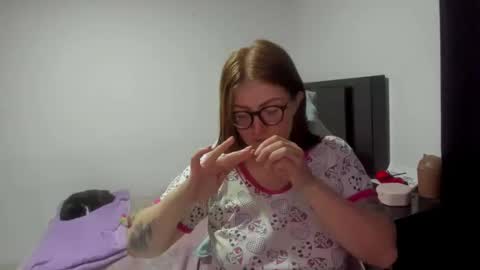 Snapshot of namibecker chatting on March 31, 2:02 am Nami online show from March 31, 2:02 am