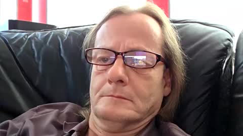 Snapshot of namorreyeb chatting on November 3, 2:40 pm namorreyeb online show from November 3, 2:40 pm