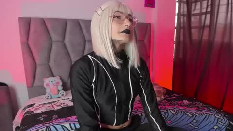 Snapshot of namtarak4 chatting on March 24, 10:26 pm namtarak4 online show from March 24, 10:26 pm