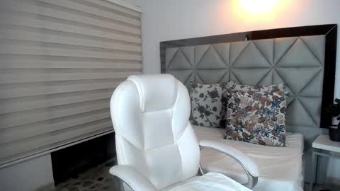 Snapshot of nana_levy chatting on December 27, 3:53 am Nana levy online show from December 27, 3:53 am