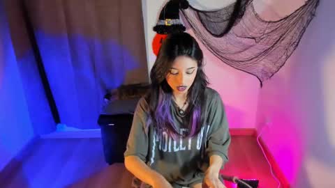 Nana  Natalia online show from October 27, 10:58 pm